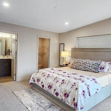West Seattle'S Modern Townhome Екстер'єр фото