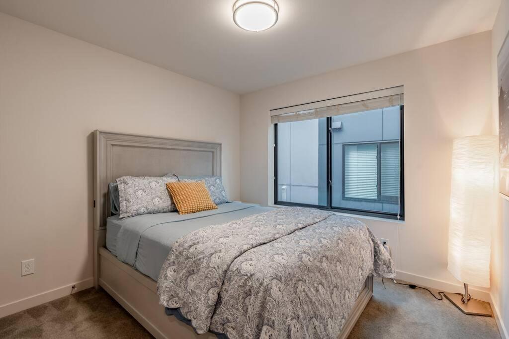 West Seattle'S Modern Townhome Екстер'єр фото